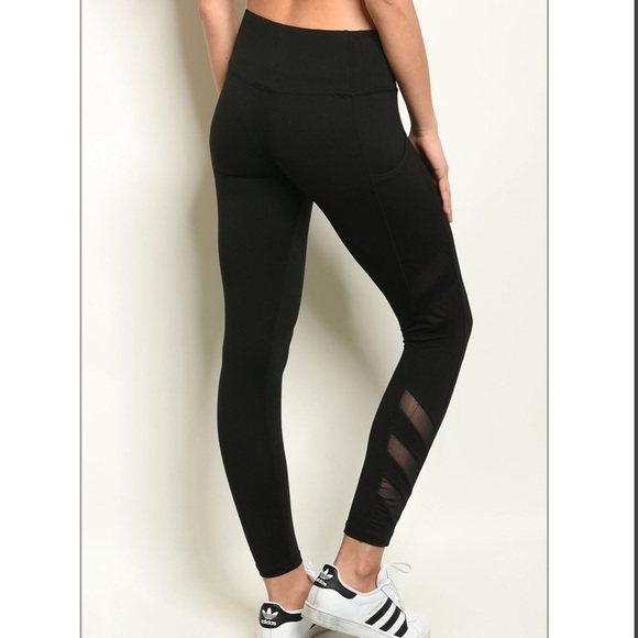 Trendy boutique Pants - Black work out active leggings w/mesh detail